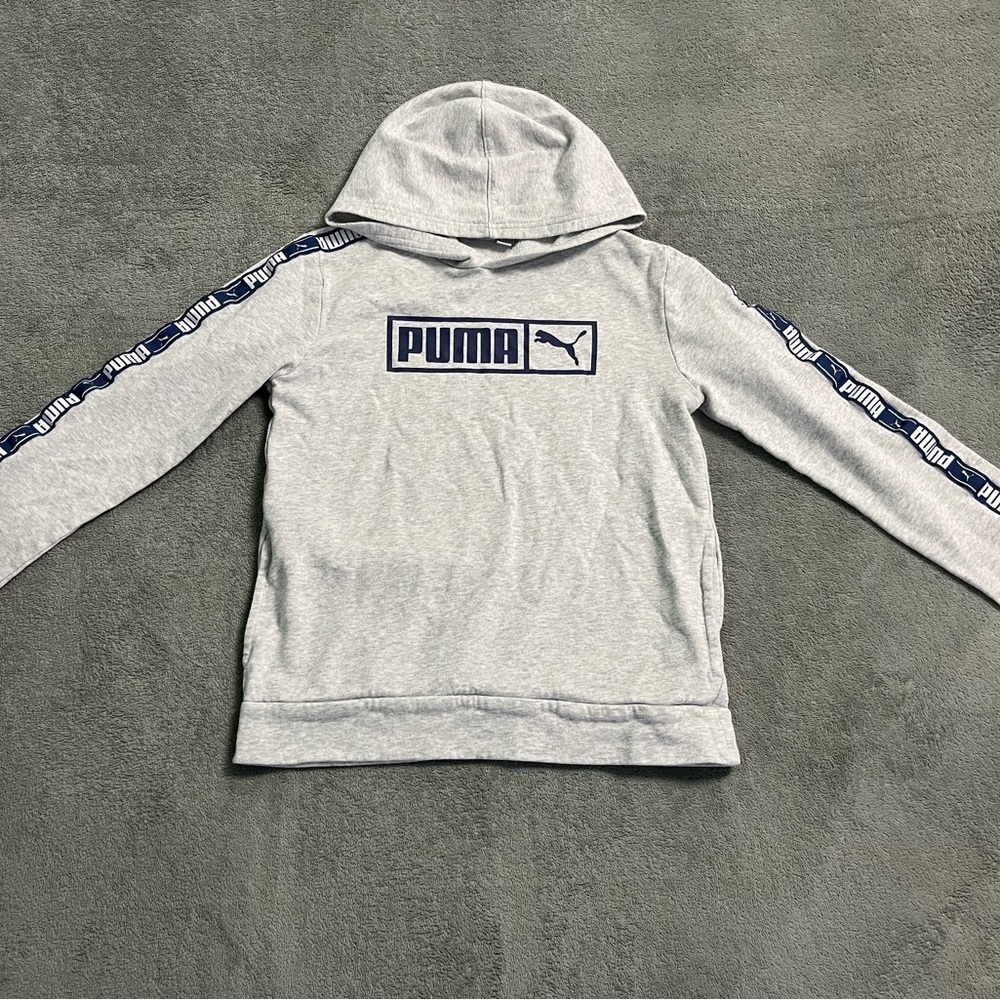 Boys Youth Medium (10/12) Puma Hoodie